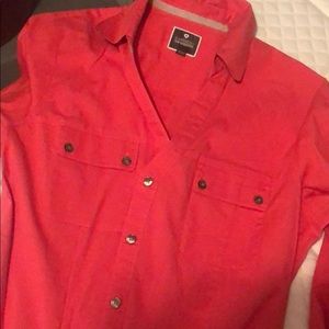 Express the Essential shirt